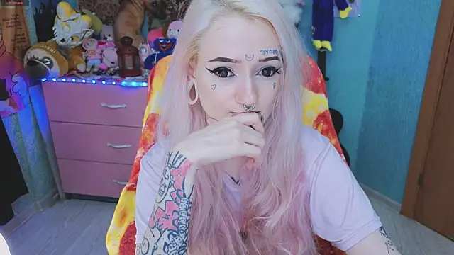 Snapshot of Manuela_unicorn chatting on November 3, 2025, 7:26 pm Manuela unicorn online show from November 3, 2025, 7:26 pm