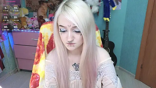 Snapshot of Manuela_unicorn chatting on November 15, 2025, 8:16 pm Manuela unicorn online show from November 15, 2025, 8:16 pm