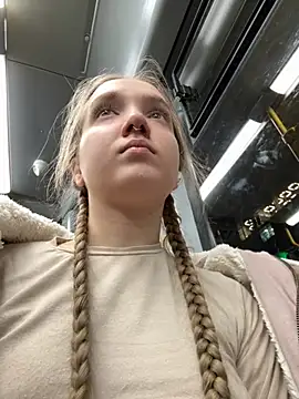 bambi lu online show from November 14, 2025, 6:06 pm