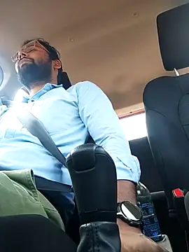 Snapshot of UAjit chatting on November 13, 2025, 8:24 am UAjit online show from November 13, 2025, 8:24 am