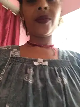 Eshna Dabral online show from November 4, 2025, 1:48 am