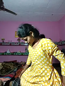 Eshna Dabral online show from November 13, 2025, 10:52 pm