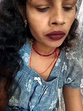 Eshna Dabral online show from November 28, 2025, 3:09 am