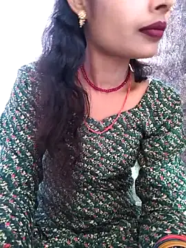 Eshna Dabral online show from November 29, 2025, 3:09 am