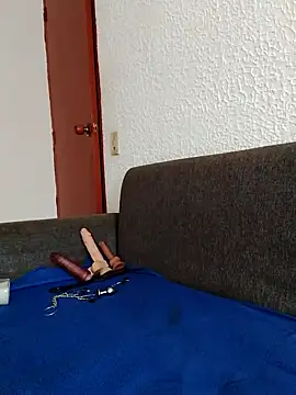 dulcewitch online show from October 4, 2025, 2:15 pm