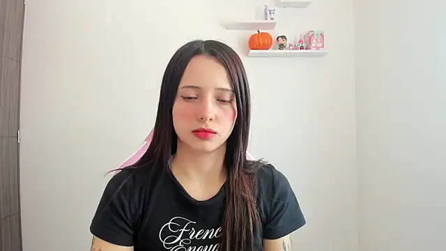 Snapshot of ImBunnyNova chatting on November 8, 2025, 1:44 pm ImBunnyNova online show from November 8, 2025, 1:44 pm