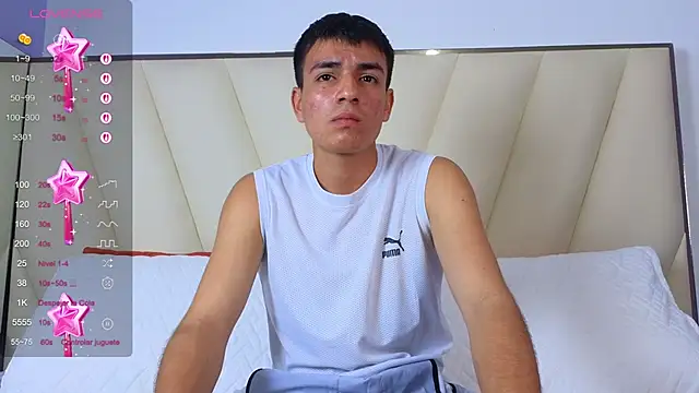 Hotboy21  online show from October 31, 2025, 3:40 am