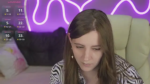 Snapshot of ValeryMurr chatting on November 2, 2025, 9:33 am ValeryMurr online show from November 2, 2025, 9:33 am