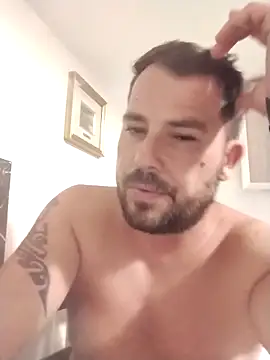 Snapshot of iunutmi chatting on September 20, 2025, 8:43 pm iunutmi online show from September 20, 2025, 8:43 pm