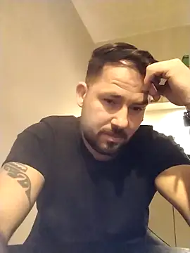 Snapshot of iunutmi chatting on November 17, 2025, 6:24 pm iunutmi online show from November 17, 2025, 6:24 pm