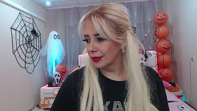 KatrinaCharm online show from October 13, 2025, 12:16 pm