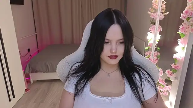 Snapshot of Betty__Davvis chatting on November 21, 2025, 1:32 pm Betty Davvis online show from November 21, 2025, 1:32 pm