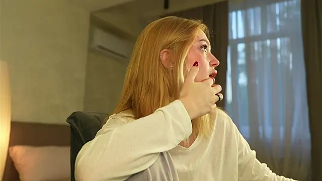 Cyberheart  online show from September 27, 2025, 2:44 pm