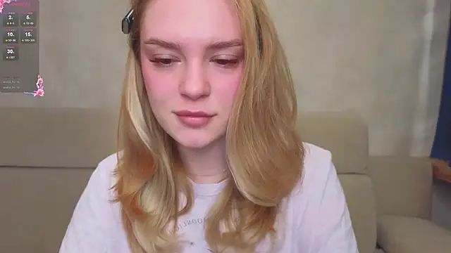 Cyberheart  online show from December 18, 2025, 2:34 pm