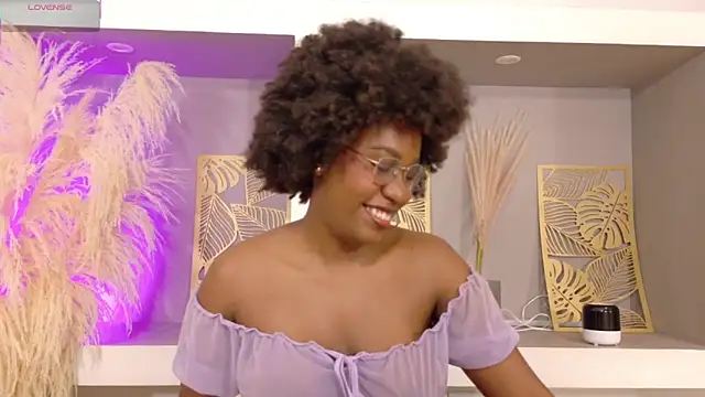 RachelStonne online show from September 24, 2025, 1:14 pm