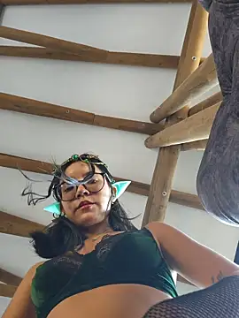 Pretty roxxyy online show from November 8, 2025, 1:00 pm