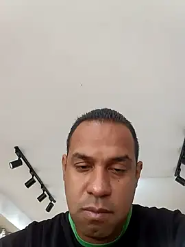 elnegro707070 online show from October 7, 2025, 11:29 am