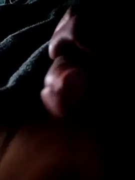 Snapshot of Safadiooline chatting on September 11, 2025, 8:47 am Safadiooline online show from September 11, 2025, 8:47 am