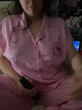 Snapshot of w3tkittty chatting on November 3, 2025, 3:13 pm w3tkittty online show from November 3, 2025, 3:13 pm