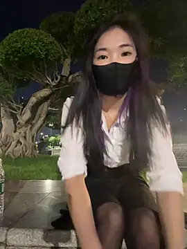 AiBanana online show from October 15, 2025, 12:05 pm