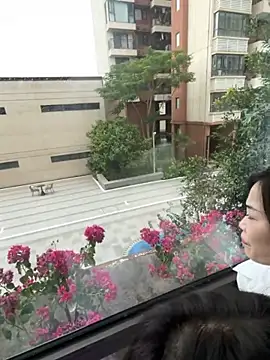 AiBanana online show from November 19, 2025, 6:57 am