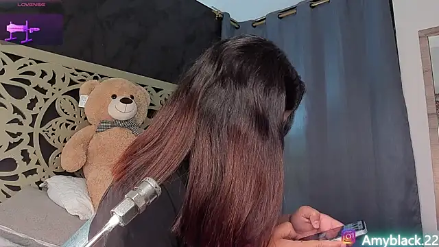 Amyblack   online show from November 10, 2025, 12:42 am