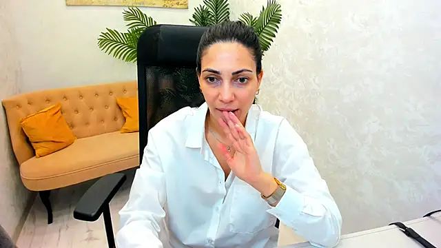 Snapshot of AllaYerty chatting on March 22, 2025, 4:35 am AllaYerty online show from March 22, 2025, 4:35 am