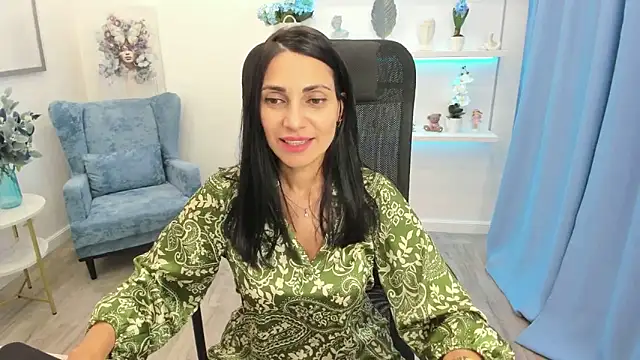 Snapshot of AllaYerty chatting on September 12, 2025, 11:43 am AllaYerty online show from September 12, 2025, 11:43 am