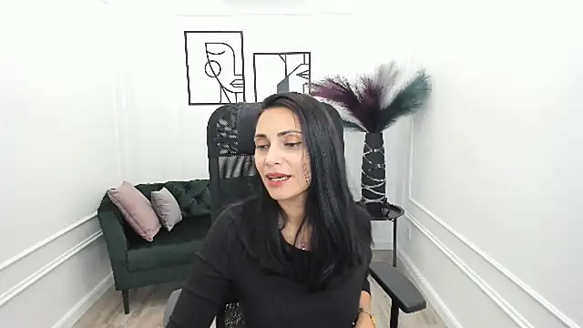 Snapshot of AllaYerty chatting on September 13, 2025, 11:32 am AllaYerty online show from September 13, 2025, 11:32 am