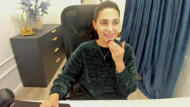 Snapshot of AllaYerty chatting on November 12, 2025, 11:54 am AllaYerty online show from November 12, 2025, 11:54 am