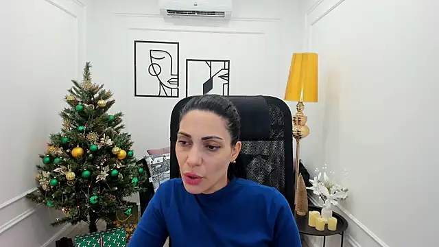 Snapshot of AllaYerty chatting on December 14, 2025, 11:26 am AllaYerty online show from December 14, 2025, 11:26 am