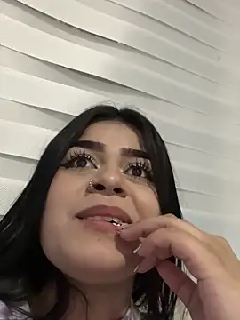 Kariina  69 online show from November 18, 2025, 3:12 am