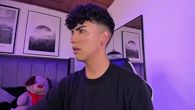 Niick Twink online show from September 29, 2025, 8:02 pm