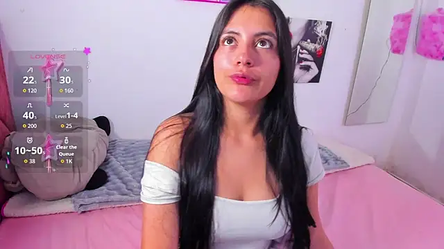 mialeia01 online show from November 27, 2025, 10:17 am