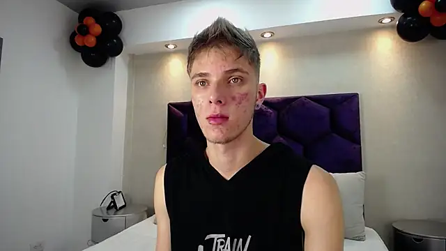 Robbin Blaze online show from October 27, 2025, 4:49 am