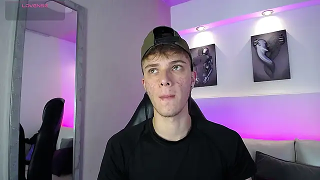 Robbin Blaze online show from December 3, 2025, 5:04 am