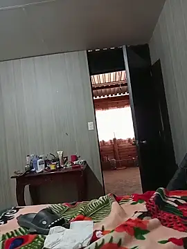 luuiss12 online show from November 29, 2025, 10:02 pm