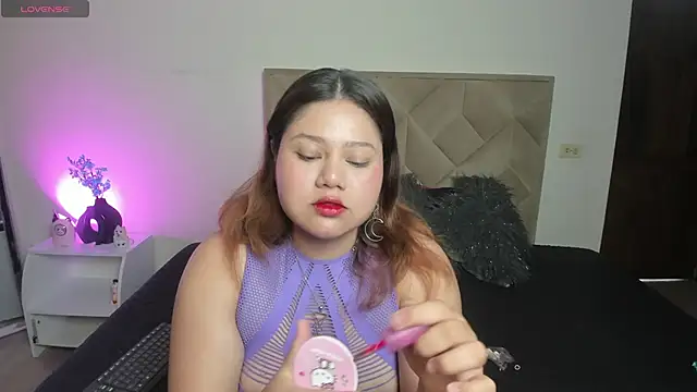 Snapshot of Paprika_ chatting on March 21, 2025, 7:46 pm Paprika online show from March 21, 2025, 7:46 pm