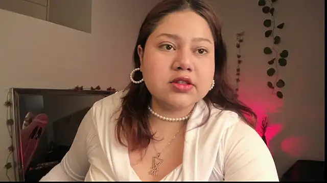 Snapshot of Paprika_ chatting on September 15, 2025, 5:57 pm Paprika online show from September 15, 2025, 5:57 pm