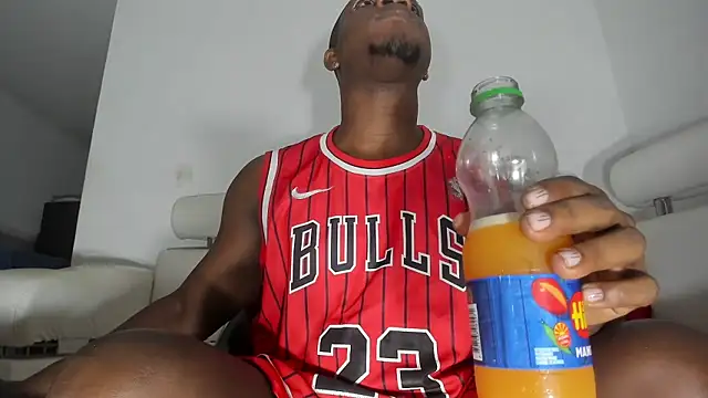 feliipehot online show from October 21, 2025, 11:55 am