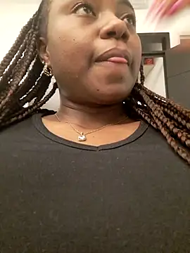 Shanyqueen online show from November 26, 2025, 2:45 am