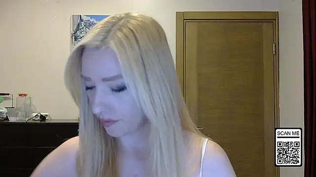 Wild Silk Desire online show from September 22, 2025, 1:02 pm