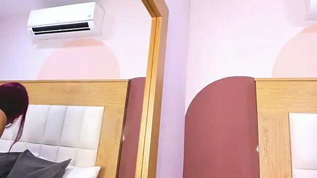 Snapshot of ZoeMorris chatting on October 2, 2025, 11:39 am ZoeMorris online show from October 2, 2025, 11:39 am