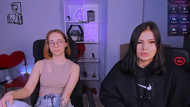 jeren smile online show from November 13, 2025, 10:19 pm