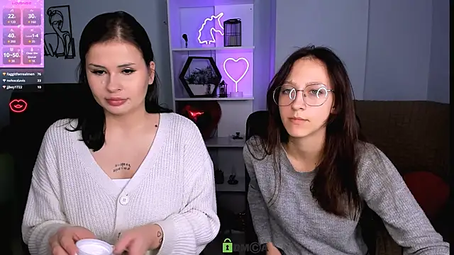 jeren smile online show from November 26, 2025, 8:21 pm