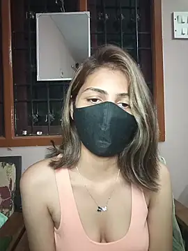 Isha Sax online show from December 17, 2025, 7:20 pm