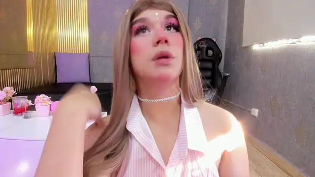 Snapshot of ocean_tay chatting on November 7, 2025, 12:27 pm ocean tay online show from November 7, 2025, 12:27 pm