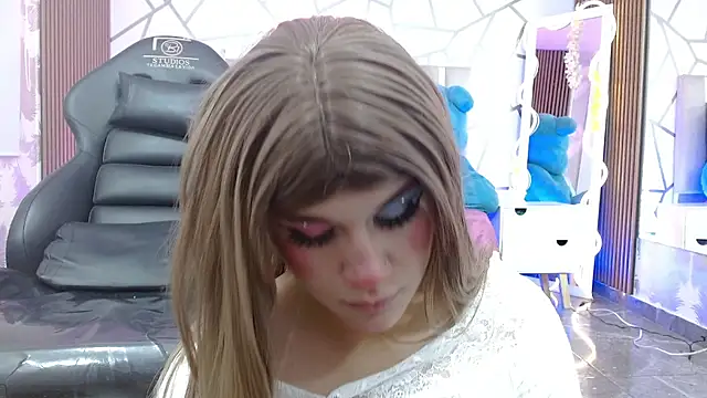 Snapshot of ocean_tay chatting on November 9, 2025, 8:18 pm ocean tay online show from November 9, 2025, 8:18 pm