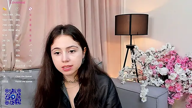 Snapshot of JulianaChapel chatting on September 18, 2025, 10:39 am JulianaChapel online show from September 18, 2025, 10:39 am