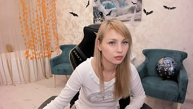 Snapshot of LindaSandy_1 chatting on October 24, 2025, 9:06 am LindaSandy 1 online show from October 24, 2025, 9:06 am